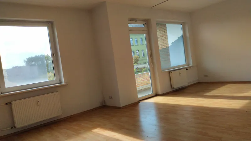 Tolle 1-Zimmerwohnung mit Balkon u. Einbauküche — photo 1